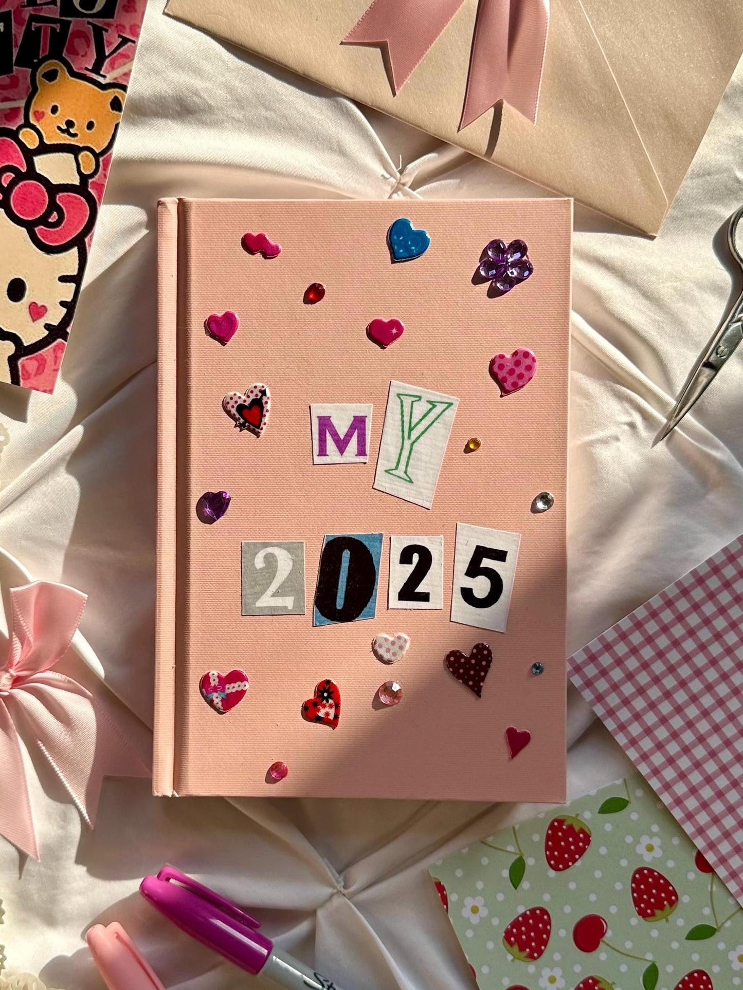 My 2025 Mini Scrapbook, Tiny Gifts, 110 Sheets, 5.5 x 8 inches