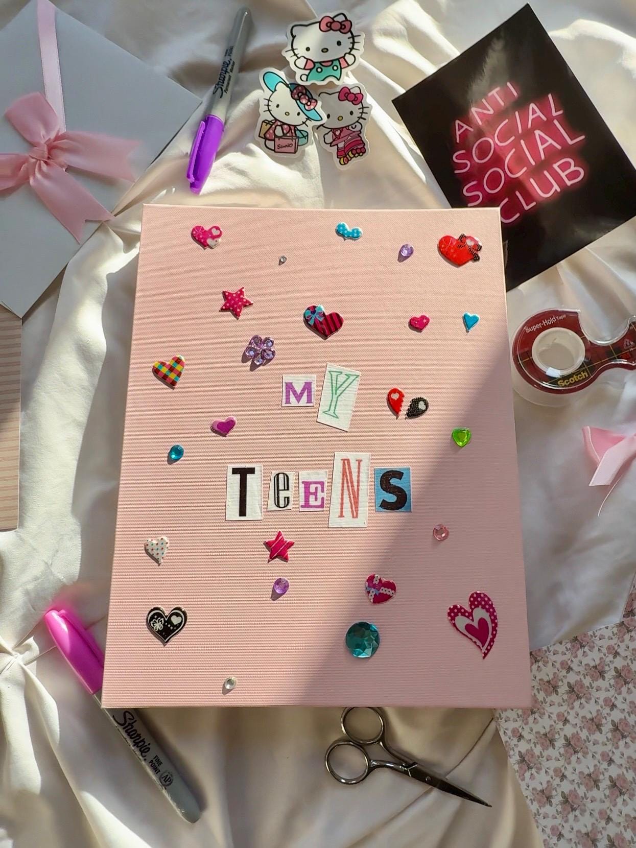 My Teens Scrapbook, Teenage Girl Memory Journal, 110 Sheets, 11 x 8.5 inches