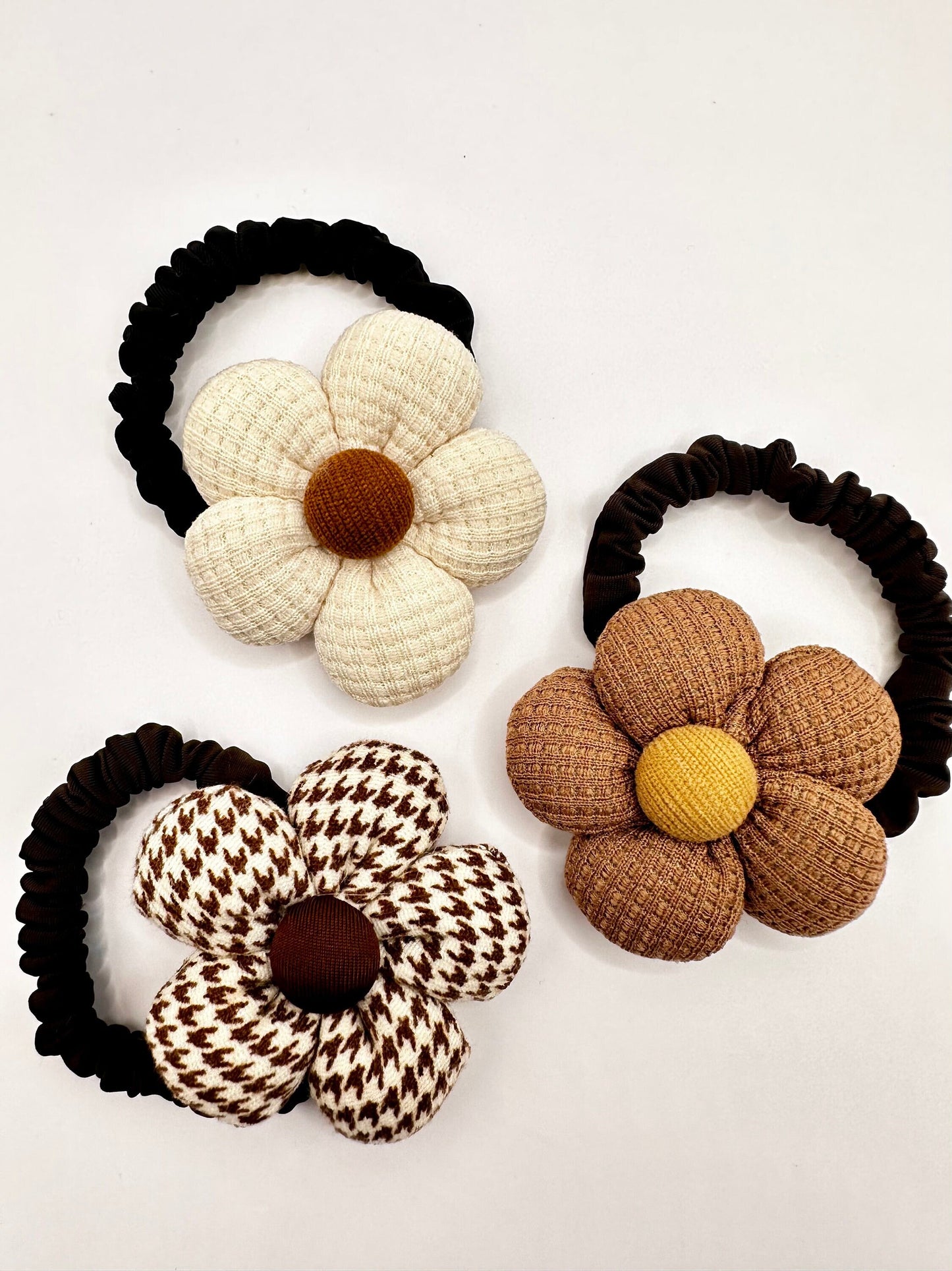 Maple Flower Scrunchies, 3-Pack